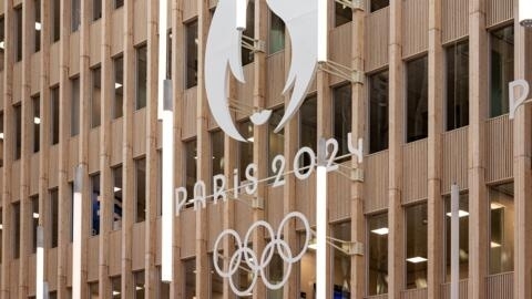 Une vue du siège du Comité d'organisation des Jeux olympiques et paralympiques à Saint-Denis, au nord de Paris, le 28 mars 2024.