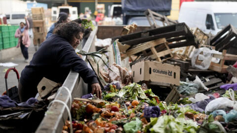 La FAO et de l'OCDE ont publié un rapport le 2 juillet 2024 donnant de solutions contre le gaspillage alimentaire.