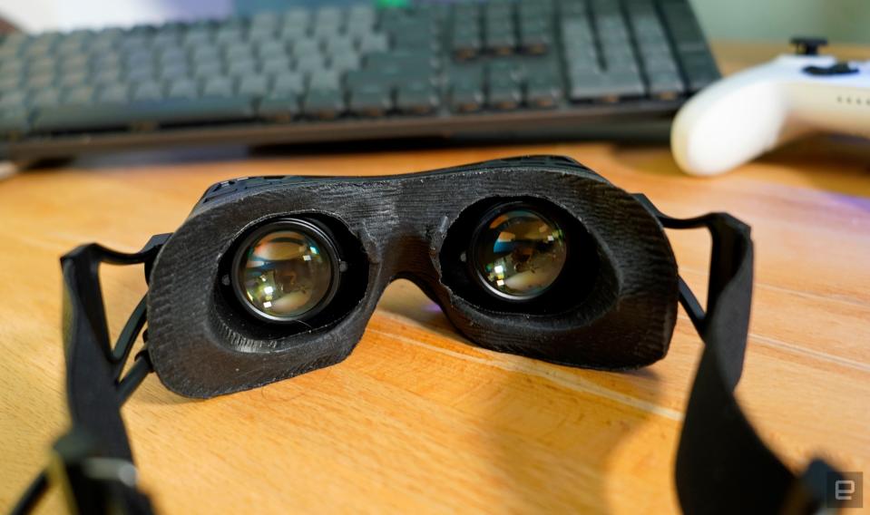 <p>Bigscreen Beyond VR headset lenses through the face cushion</p>
