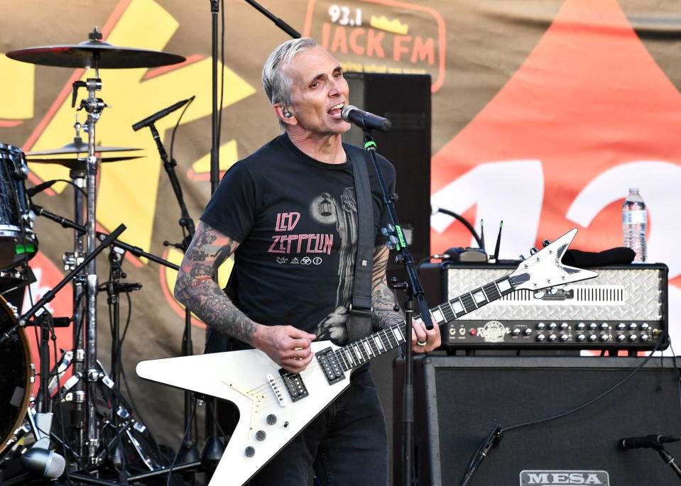 Everclear singer Art Alexakis was diagnosed with MS when he was 55. (Image via Getty Images)