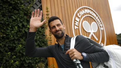 Getty Images - LONDON, ENGLAND - JULY 01: Novak Djokovic of Serbia arrives during day one of The Championships Wimbledon 2024 at All England Lawn Tennis and Croquet Club on July 01, 2024 in London, England. (Photo by Adam Pretty/Getty Images)