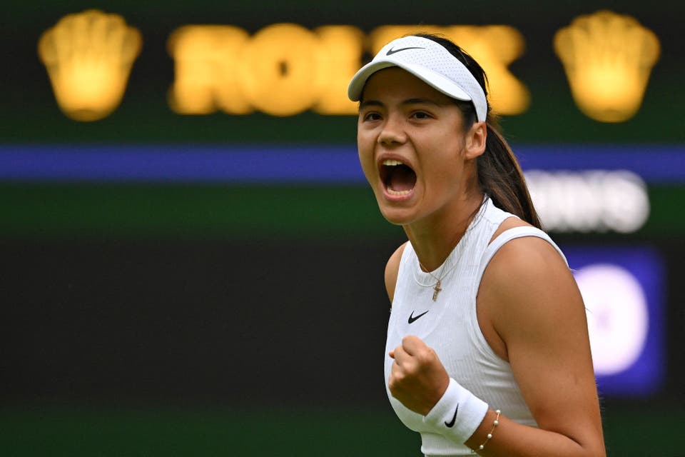 Wimbledon: Raducanu emulates England at Euros with 'ugly win' over Zarazua
