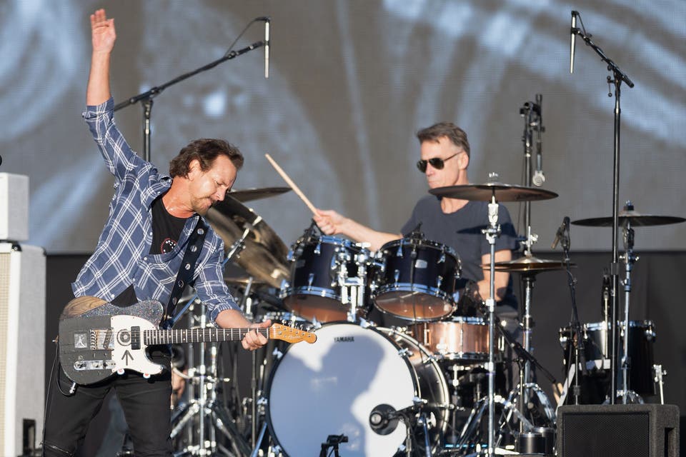 Pearl Jam cancel only London gig after 'illness in the band'