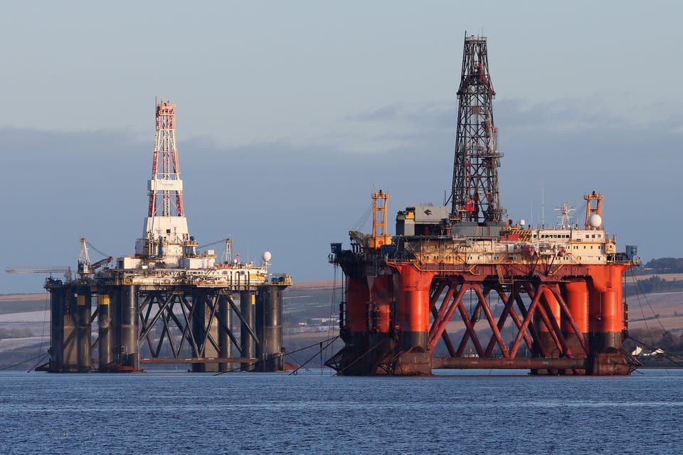 Businesses sign up to union campaign against Labour North Sea stance