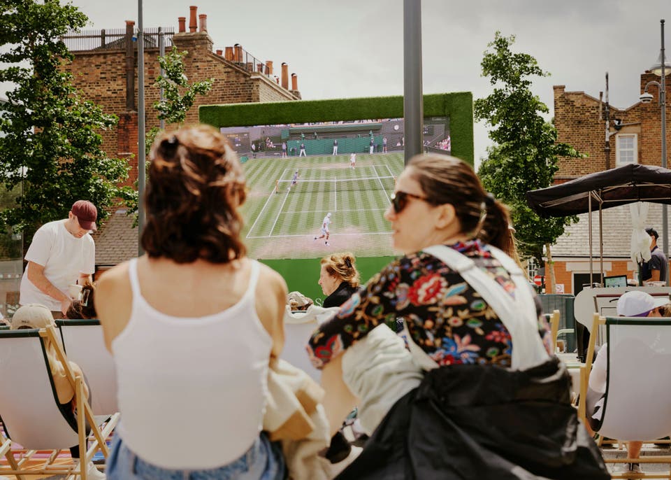 Tennis al fresco: London’s outdoor Wimbledon screenings